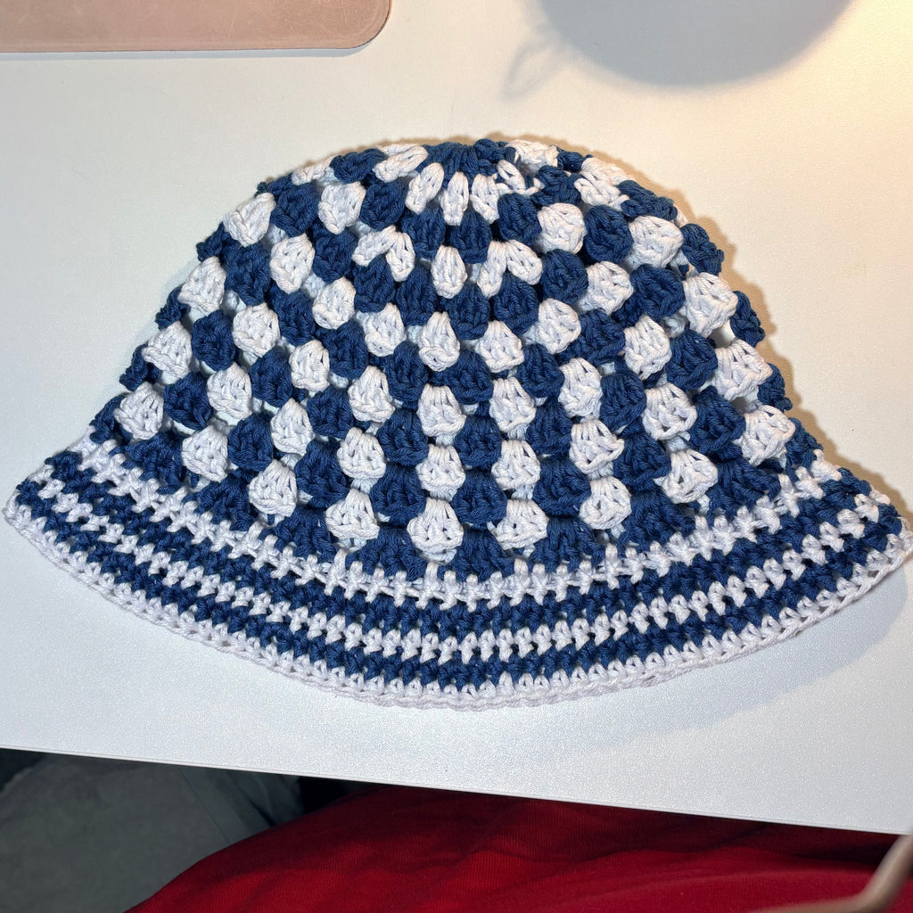 Bucket hat