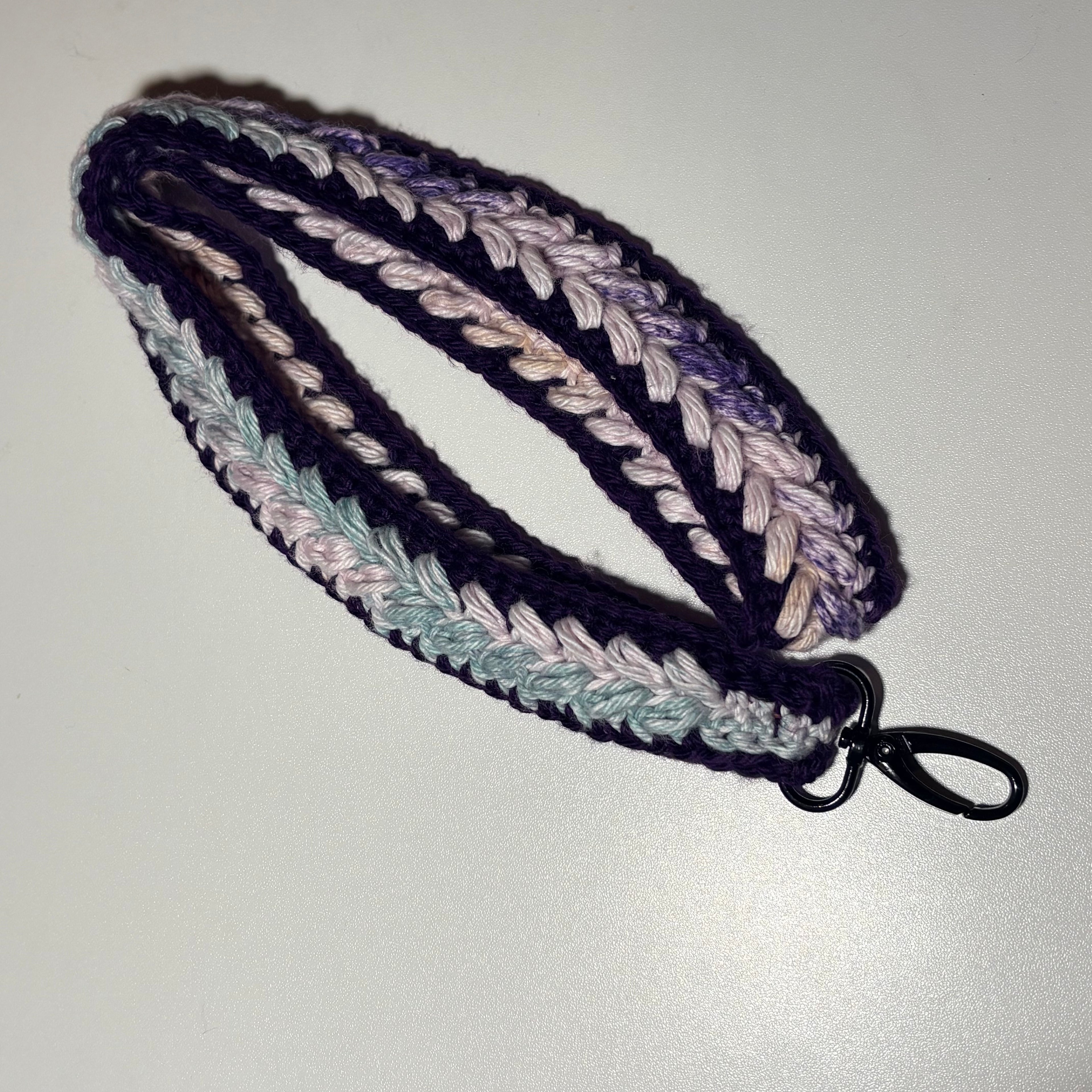 Crochet lanyard